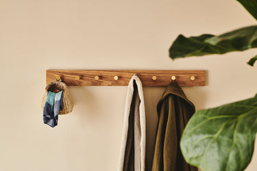 MOUD Home - OAK Knagerække Egetræ Med Messing Knager - 100 cm