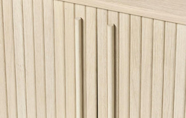 Meta Skænk, Hvid pigmenteret eg, 140x45x76 cm